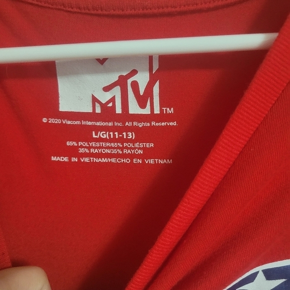 GUC- Red MTV mid crop top size L - Picture 2 of 3